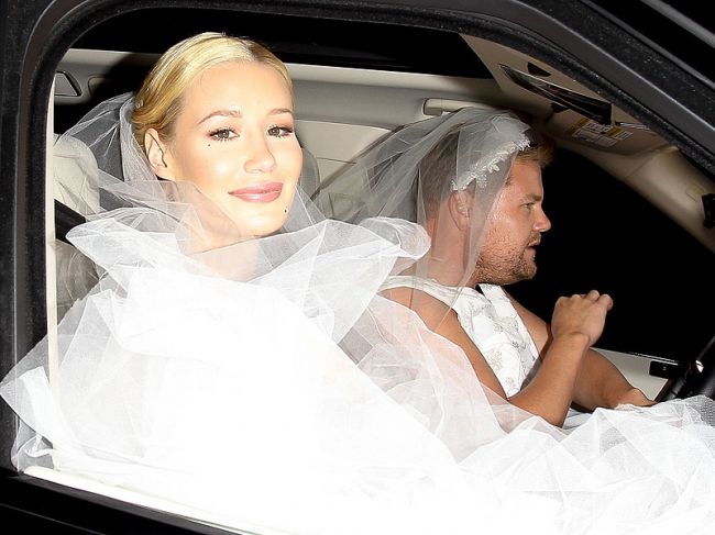 James Corden and Iggy Azalea try on Wedding Gowns, see The Late Late Show