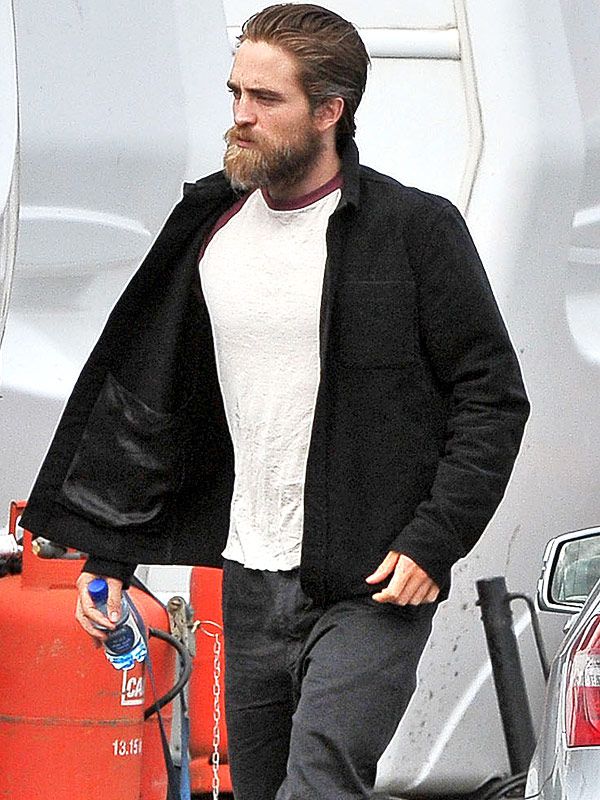 Do you like Beard of Robert Pattinson?