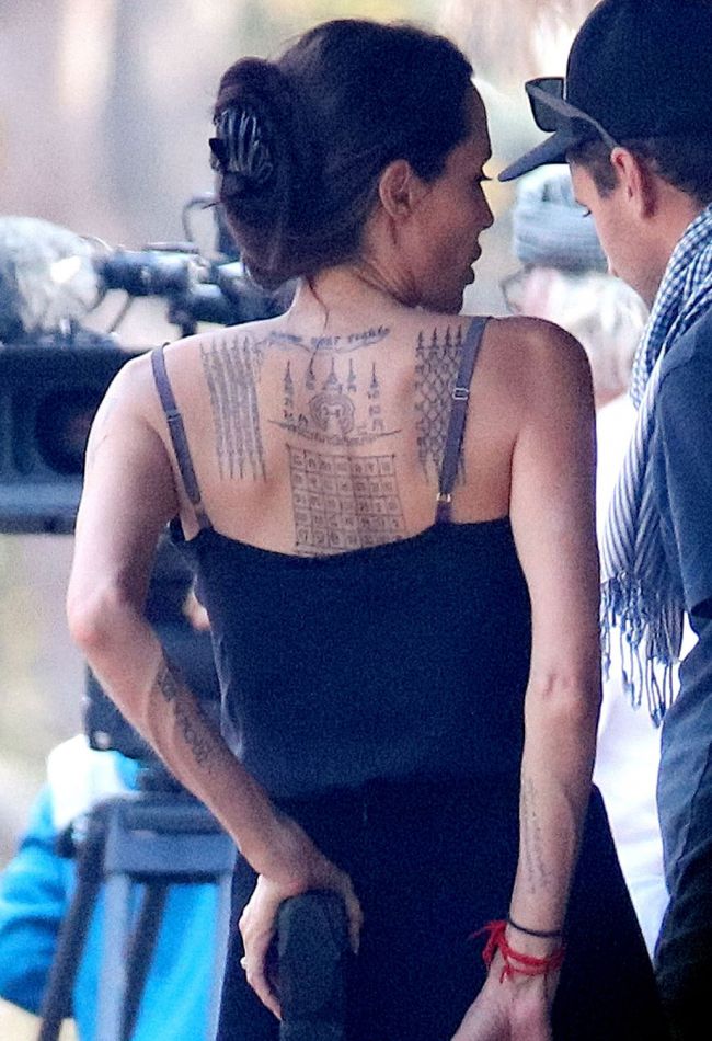 New Tattoos of Angelina Jolie!