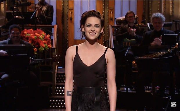 Kristen Stewart Drops F-Bomb On 'Saturday Night Live'