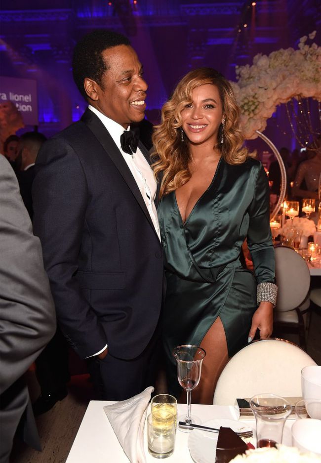 Beyonce And JAY-Z At Rihanna's Diamond Ball