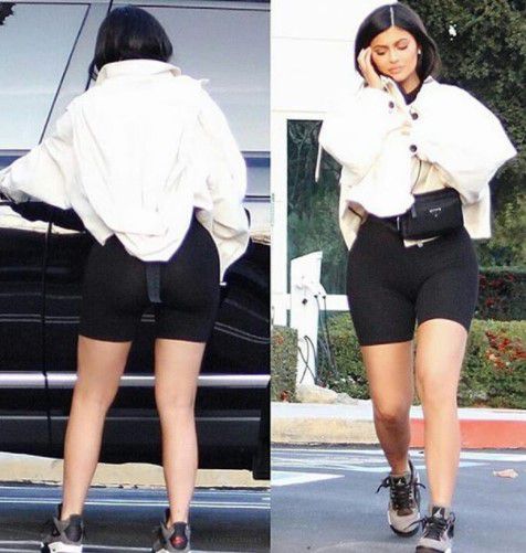 Kylie Jenner fell under the sights of photographers for the first time after became a mom