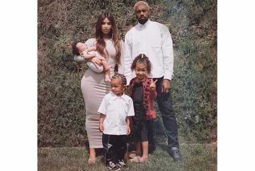 First Family Photo Of 5 Was Not An Easy One For Kim Kardashian