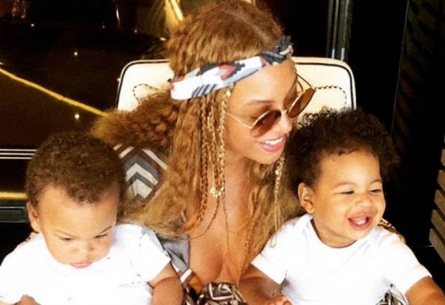 Beyonce first shared a photo of grown twins