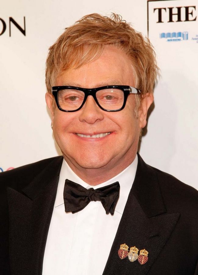 Elton John will be a royal family music teacher