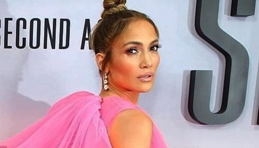 Jennifer Lopez' boyfriend  surprised the audience