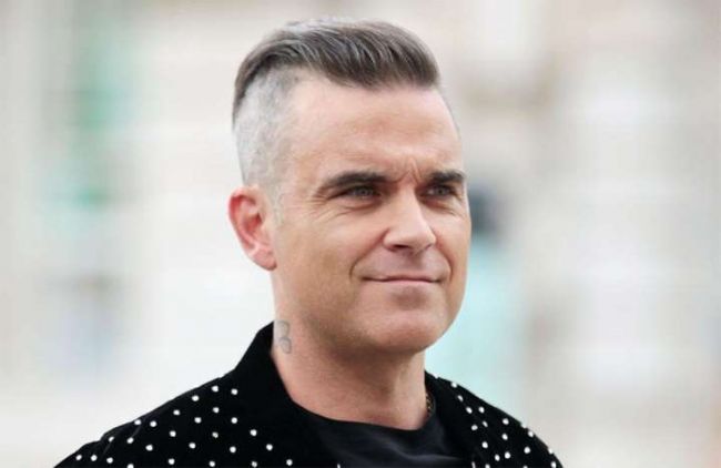 Robbie Williams quit smoking for fear of dying young