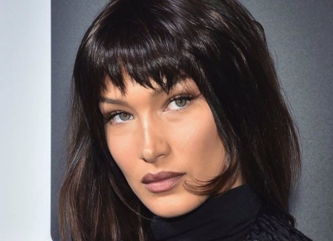 Bella Hadid congratulated the former on birthday, but changed her mind and deleted the post
