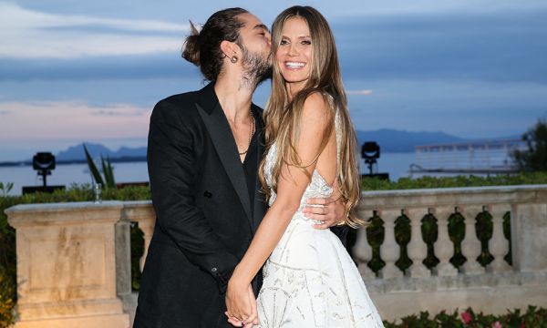 Tom Kaulitz does a manicure for Heidi Klum just in bed