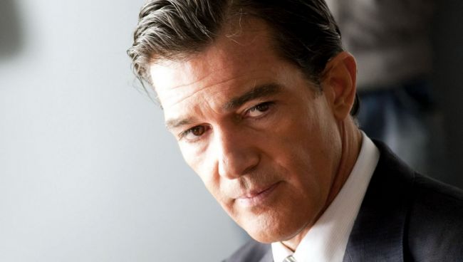 Antonio Banderas on his 60th birthday said that he received a positive test for COVID-19