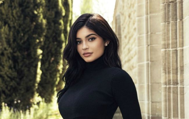 Kylie Jenner knows how to highlight a delicious figure