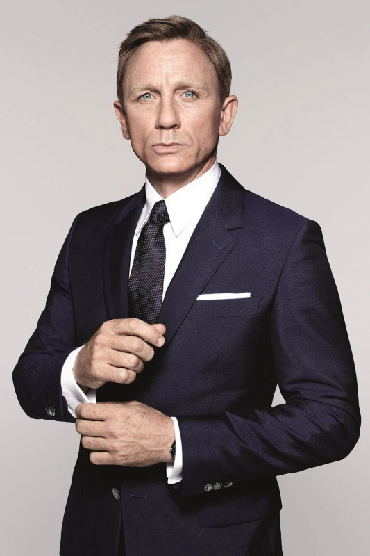 Daniel Craig becomes honorary commander of the Navy
