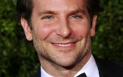 Bradley Cooper told how a mugger attacked him with a knife